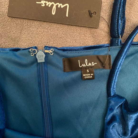 NWT Lulu’s Velvet Metallic Teal Green Formal or Semi-Formal - Picture 7 of 11